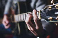 How to choose the right guitar for your playing style